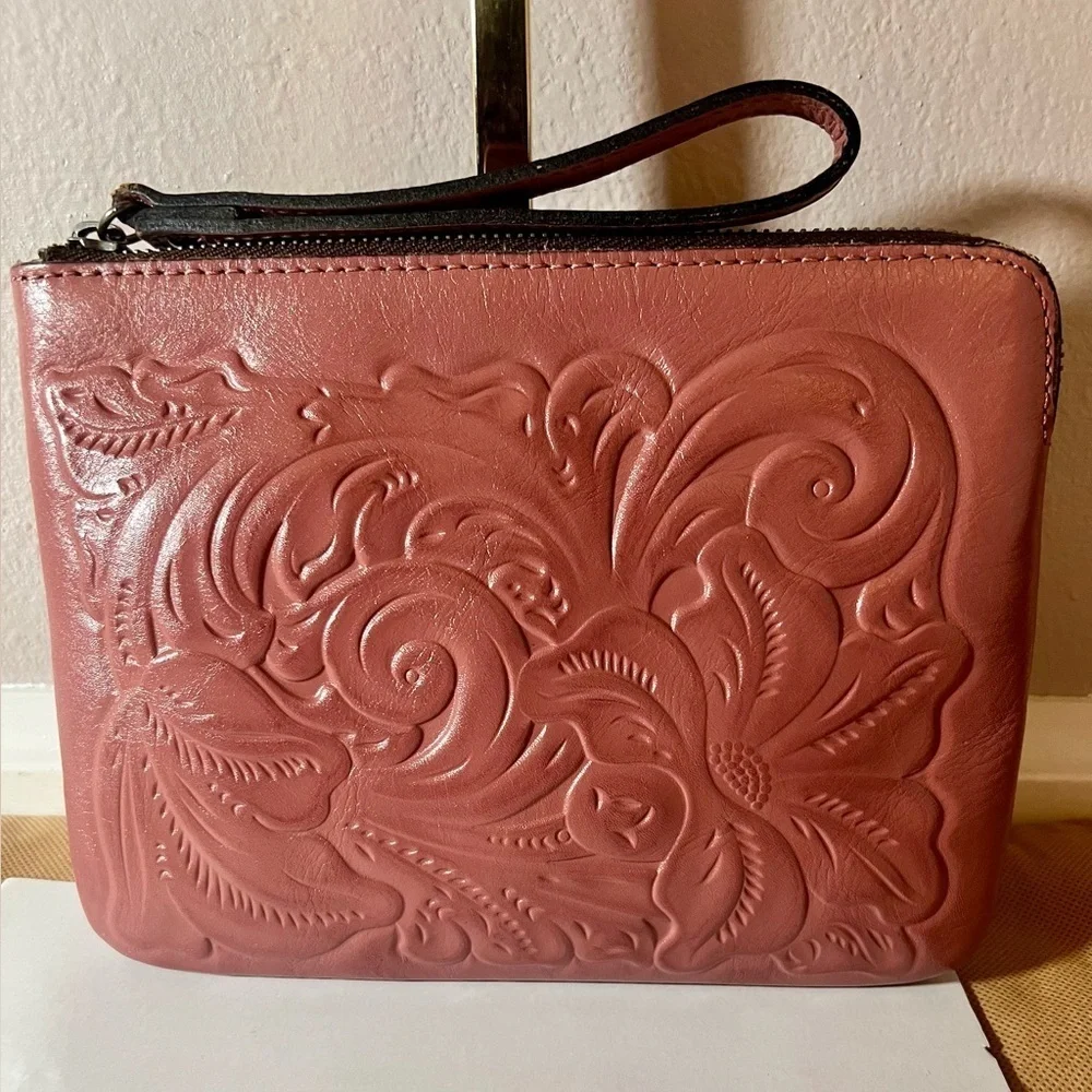 Patricia Nash Tooled Leather Cassini Wristlet- Old Rose